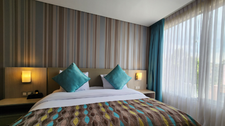 Suite-Junior-habitación 2-hotel-plaza-suites-Bogotá